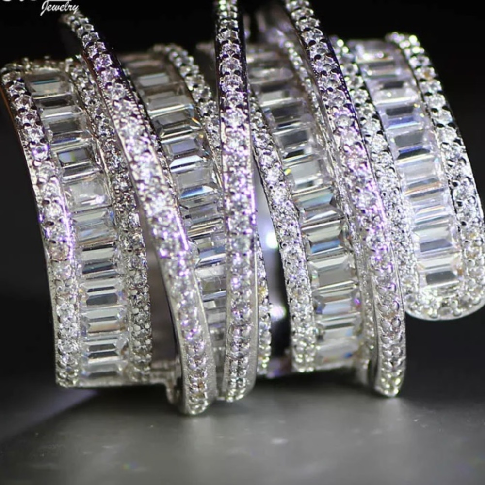 New Luxury 925 Sterling Silver High Quality Ring - Picture 4 of 8